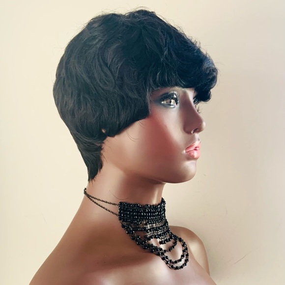 Vintage Style Black Pun Curl Synthetic Wig for Daily Wear or Events - Picture 4 of 6